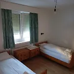 Grosszuegige 3 Schlafzimmer In Bergblick Zentral * Davos
