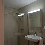 Grosszuegige 3 Schlafzimmer In Bergblick Zentral *