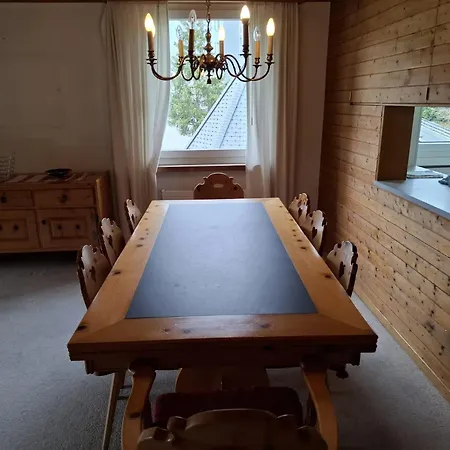 Grosszuegige 3 Schlafzimmer In Bergblick Zentral Lägenhet *