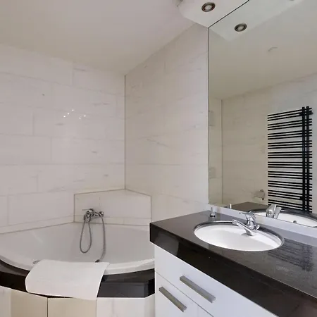 Grosszuegige 3 Schlafzimmer In Bergblick Zentral Lägenhet Davos