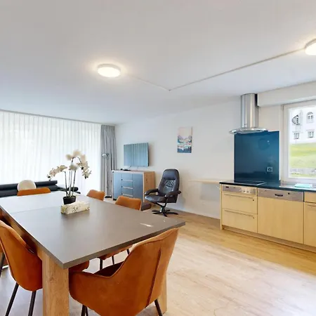 Grosszuegige 3 Schlafzimmer In Bergblick Zentral Lägenhet *